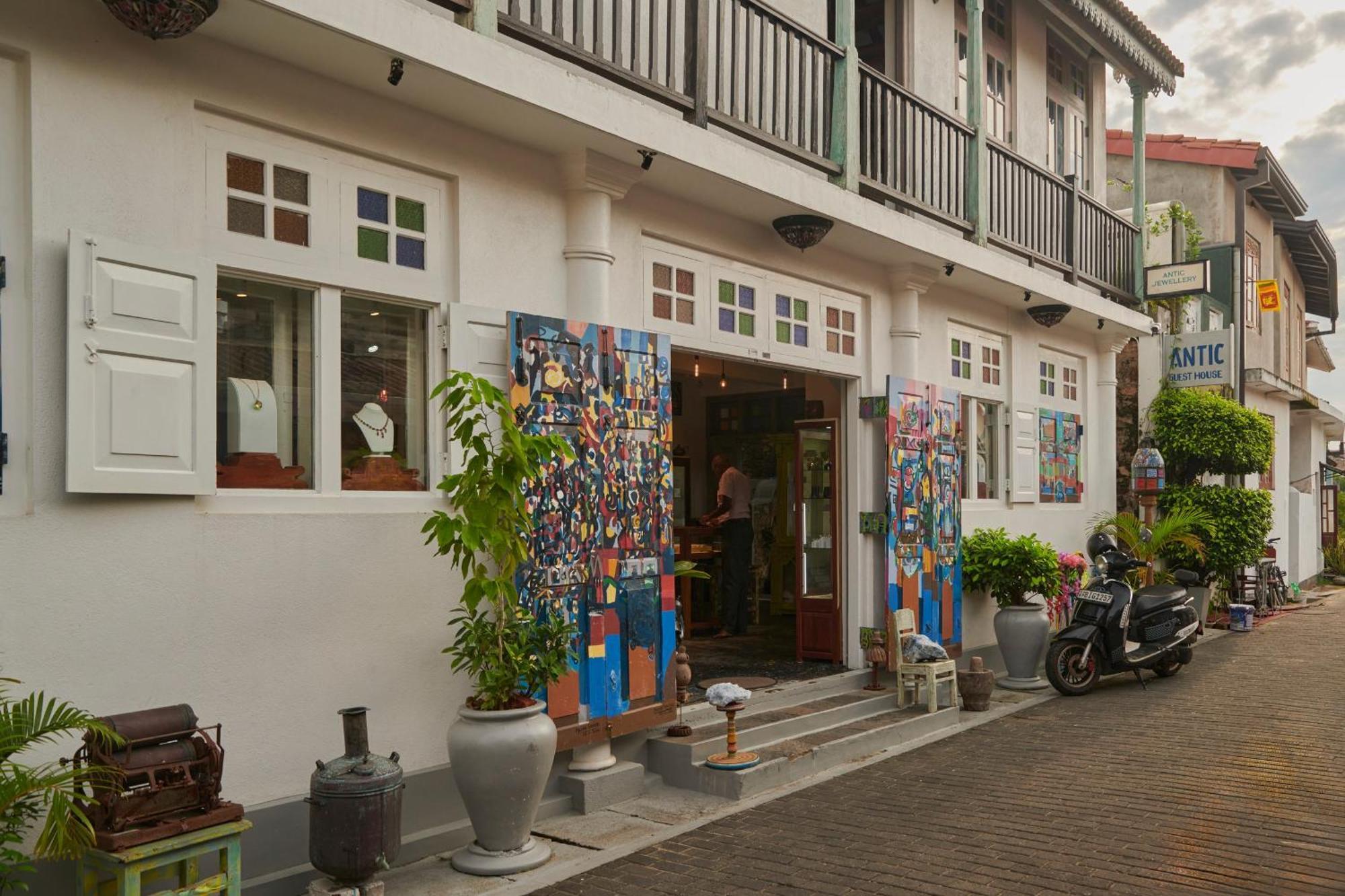 Antic Guesthouse - Galle Fort Exteriör bild