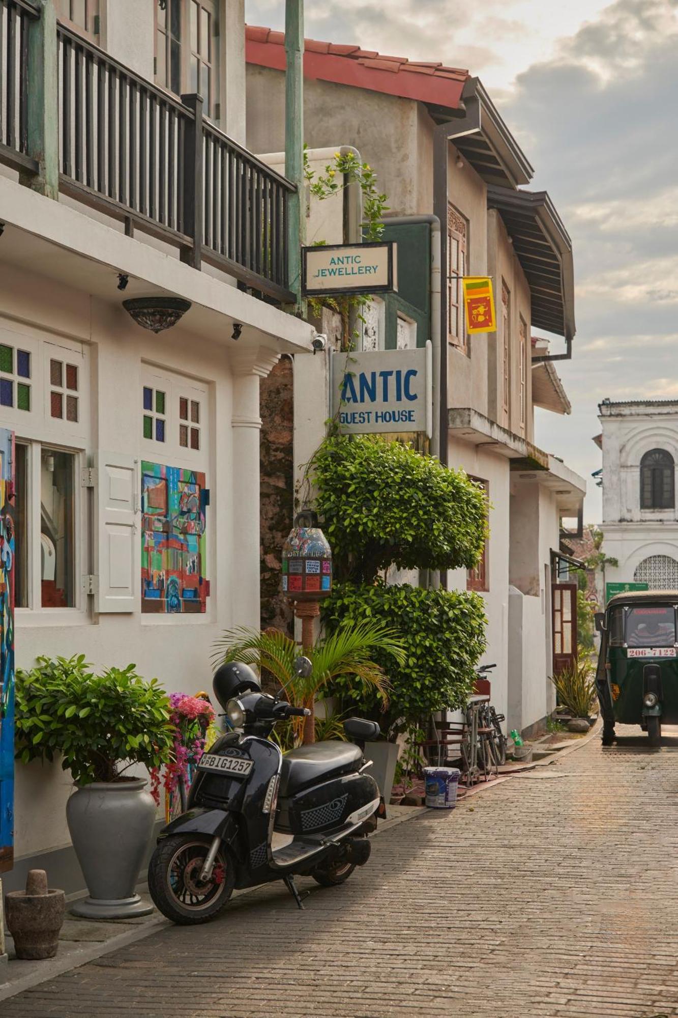 Antic Guesthouse - Galle Fort Exteriör bild