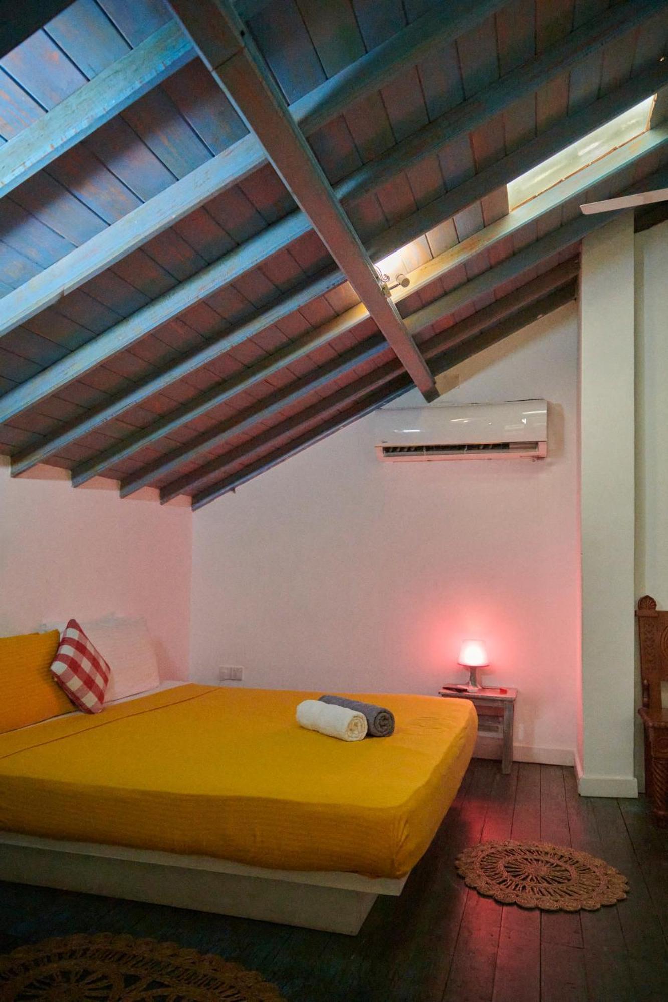 Antic Guesthouse - Galle Fort Exteriör bild